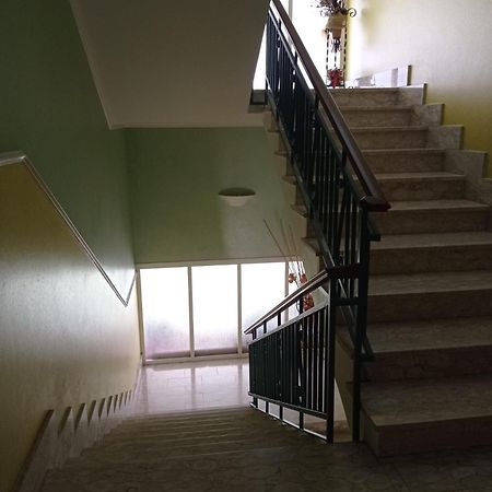 Montagne Rocciose Bed & Breakfast Frascineto Dış mekan fotoğraf