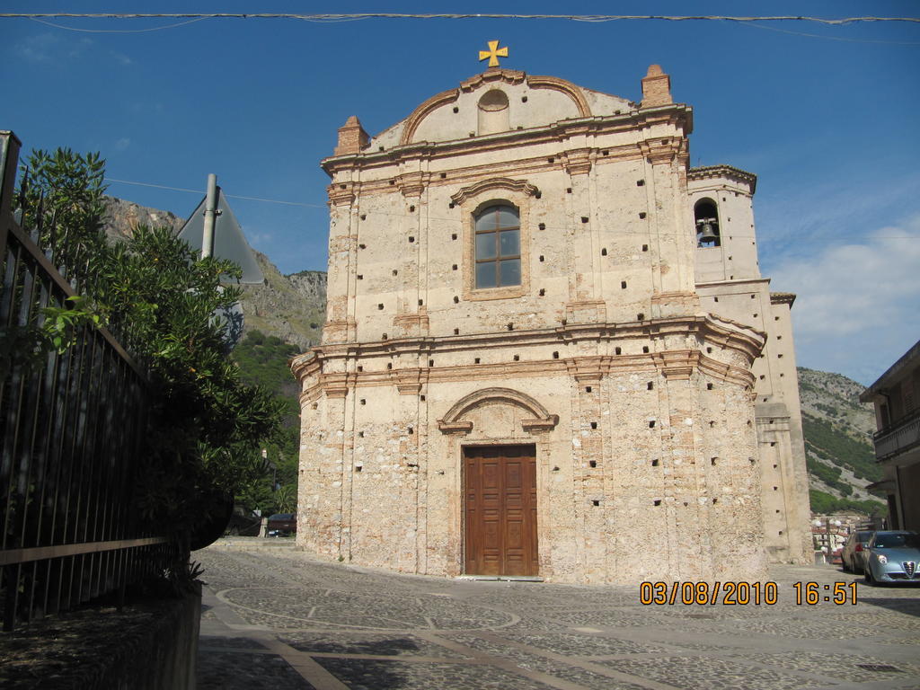 Montagne Rocciose Bed & Breakfast Frascineto Dış mekan fotoğraf
