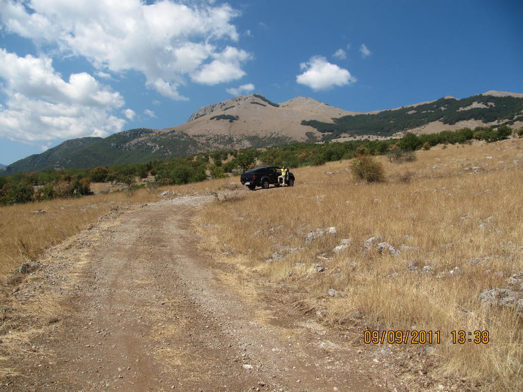 Montagne Rocciose Bed & Breakfast Frascineto Dış mekan fotoğraf