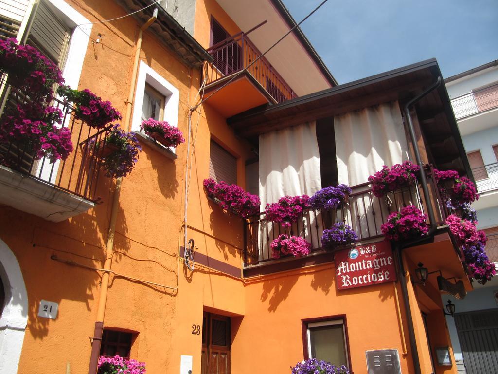 Montagne Rocciose Bed & Breakfast Frascineto Dış mekan fotoğraf