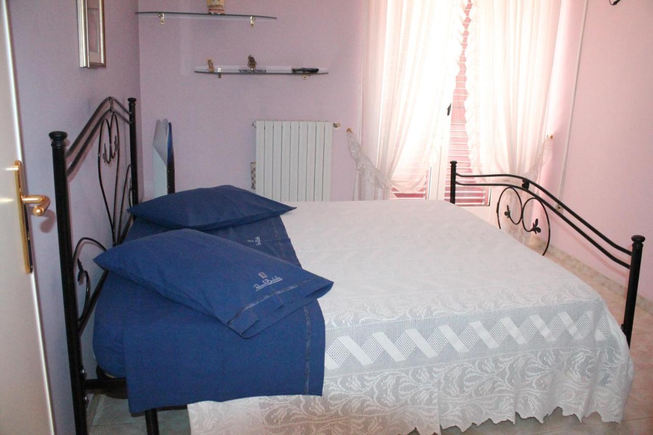 Montagne Rocciose Bed & Breakfast Frascineto Dış mekan fotoğraf